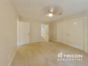 3946 McGill Dr in Decatur, GA - Building Photo - Building Photo