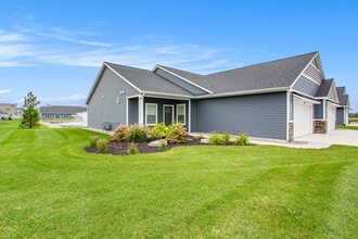 Bauer Crossings in Hudsonville, MI - Building Photo - Building Photo