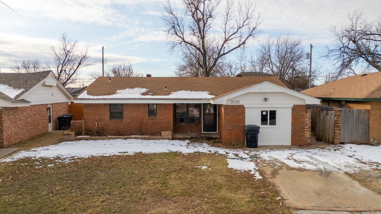 3016 SW 68th St in Oklahoma City, OK - Building Photo