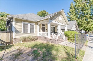 395 Lawton St SW in Atlanta, GA - Foto de edificio - Building Photo