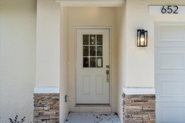 652 Kensington St in Eustis, FL - Building Photo - Building Photo