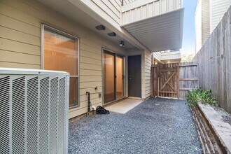 2940 Cline St in Houston, TX - Building Photo - Building Photo