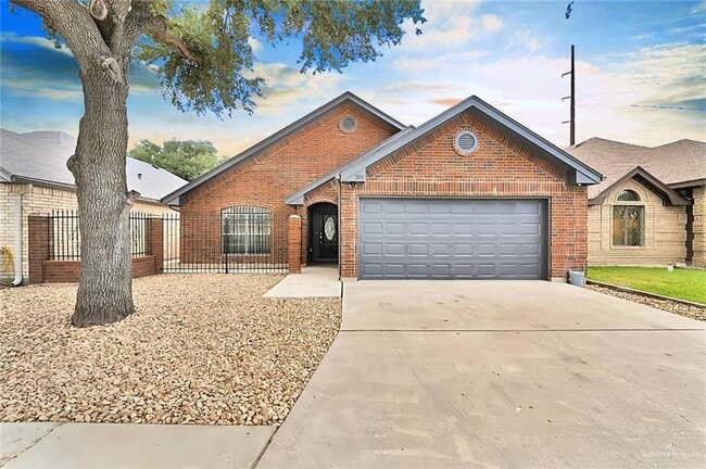 property at 309 N 36th Ln