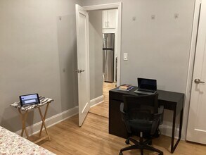42 Mulberry St, Unit D in New York, NY - Building Photo - Building Photo
