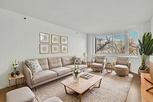 20 2nd St in Jersey City, NJ - Building Photo