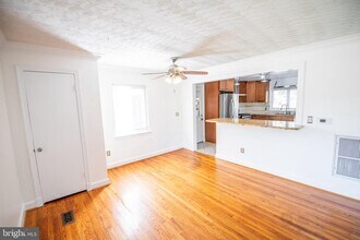 520 S Carlin Springs Rd in Arlington, VA - Building Photo - Building Photo