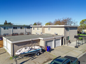 501 S 30th St in Richmond, CA - Building Photo - Building Photo