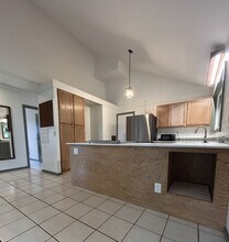 94 -279 Aouli Pl, Unit 4 Bdrm 2 Bath in Mililani, HI - Foto de edificio - Building Photo
