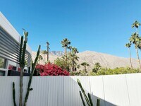 1003 E Twin Palms Dr in Palm Springs, CA - Foto de edificio - Building Photo