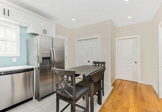 5631 Post Rd in Bronx, NY - Building Photo - Building Photo