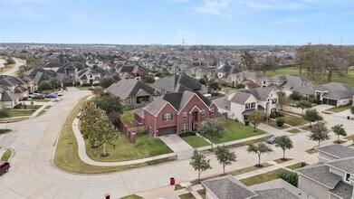 4615 Hollow Chase Ln in Sugar Land, TX - Building Photo - Building Photo