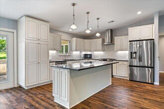 4809 Roundup Trail in Austin, TX - Building Photo - Building Photo