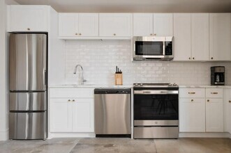 505 E Travis St in San Antonio, TX - Building Photo - Building Photo