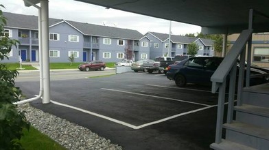 7331 Meadow St in Anchorage, AK - Building Photo - Building Photo