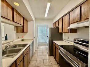 1500 Bay Area Blvd in Houston, TX - Building Photo - Building Photo