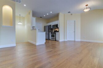 1481 E Old Settlers Blvd in Round Rock, TX - Building Photo - Building Photo