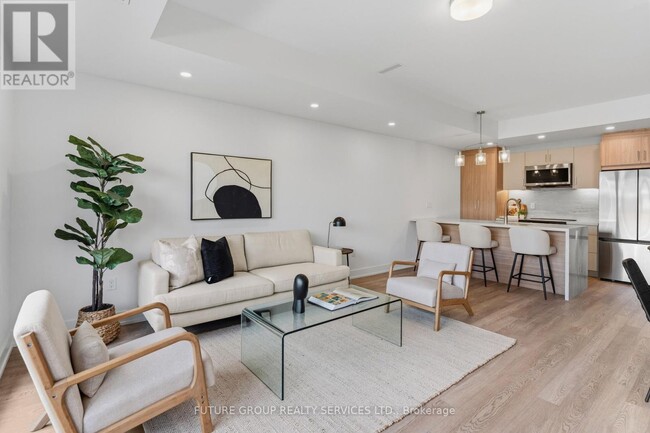 86 Kenwood Ave
