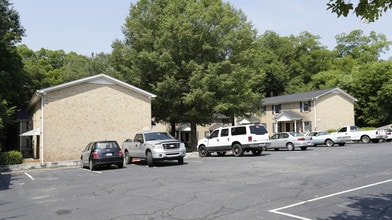 Pinckney Street Apartments in Greenville, SC - Foto de edificio - Building Photo