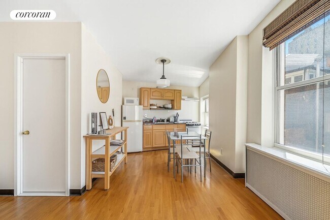 30 E 18th St in New York, NY - Building Photo - Building Photo