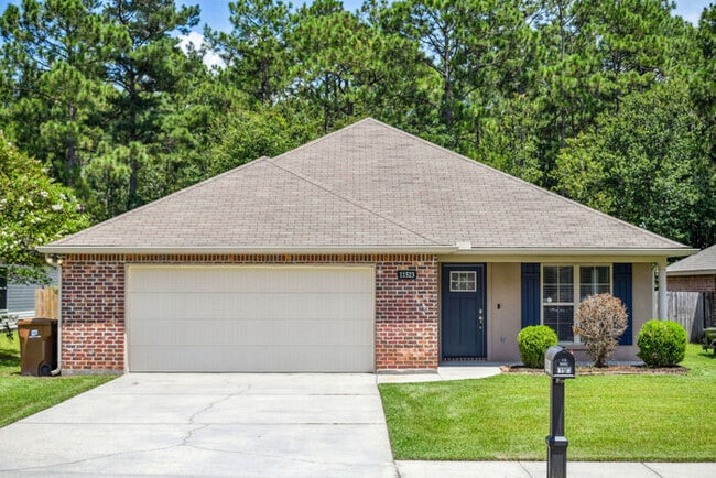 11523 Caroline Court in Gulfport, MS - Building Photo - Building Photo