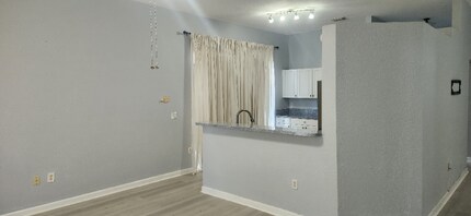 21400 SW 90th Ct in Cutler Bay, FL - Building Photo - Building Photo