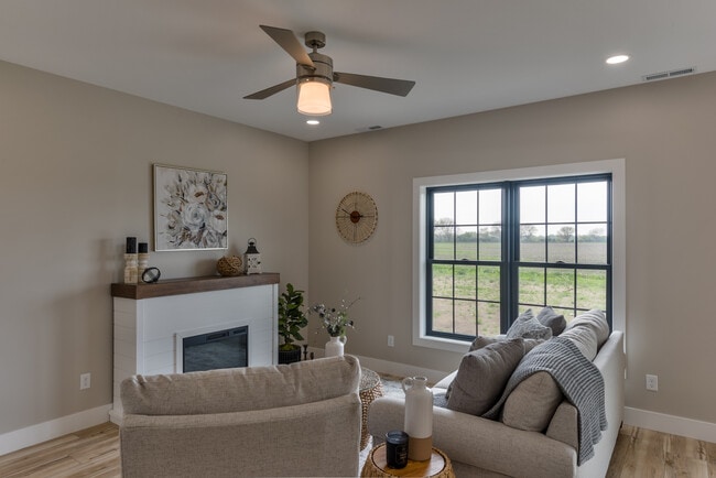 625 Layne Dr, Unit 1 in West Burlington, IA - Building Photo - Building Photo