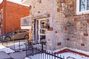 Résidence Rachel Bercy in Montréal, QC - Building Photo