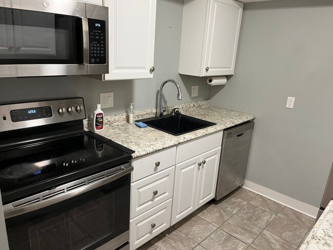 302 River Rd, Unit A1 in Wilmington, DE - Building Photo - Building Photo