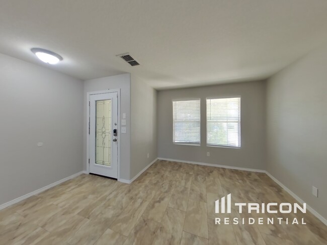 318 Palma Noce in San Antonio, TX - Building Photo - Building Photo
