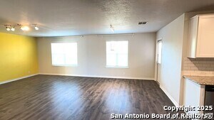 935 Winged Scoter in San Antonio, TX - Building Photo - Building Photo