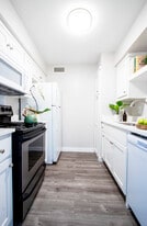 Gazebo Apartments (Denton, Tx) in Denton, TX - Building Photo