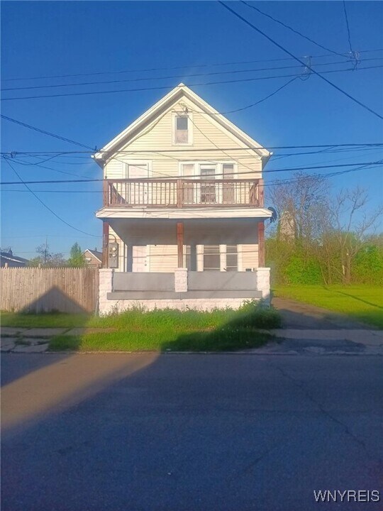 993 Smith St in Buffalo, NY - Building Photo