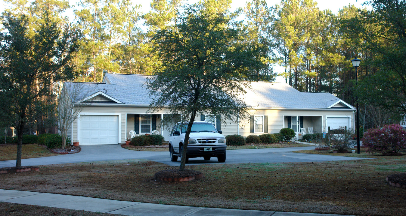 100 Bridgetown Rd in Goose Creek, SC - Building Photo