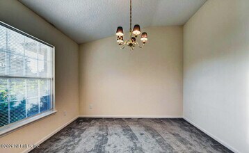 8648 Floorstone Mill Dr in Jacksonville, FL - Building Photo - Building Photo