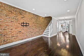 108 S Conkling St in Baltimore, MD - Building Photo - Building Photo