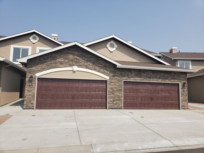 property at 698 Thimbleberry Point