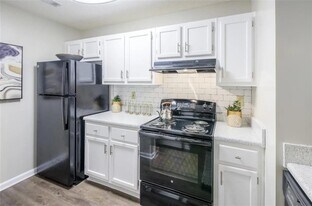 50 Greenleaf Rd, Unit 2045 in Conyers, GA - Building Photo