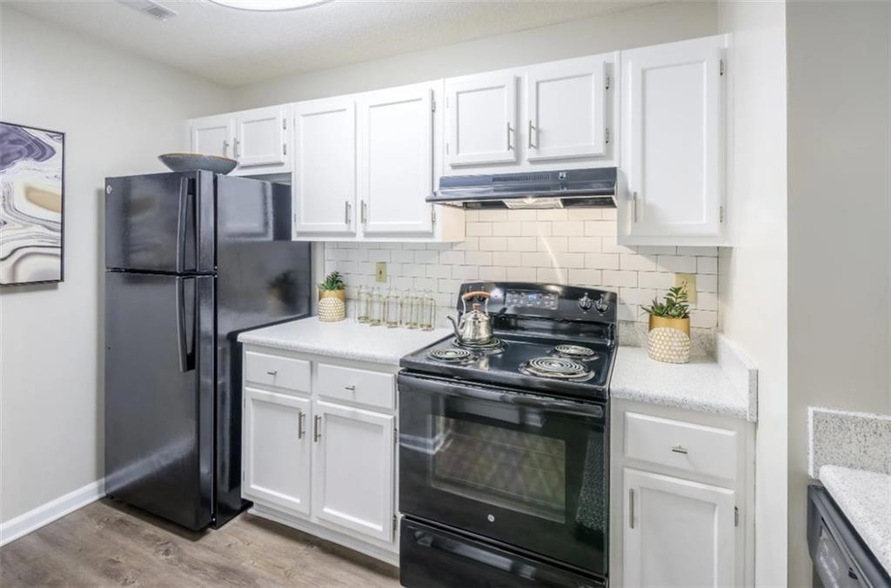 50 Greenleaf Rd, Unit 2045 in Conyers, GA - Building Photo