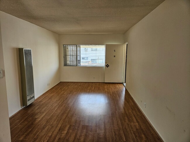 3622 Dunn Dr, Unit #5 in Los Angeles, CA - Foto de edificio - Building Photo