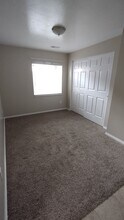 6875 S Adventure Way in West Jordan, UT - Building Photo - Building Photo