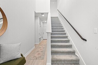 8411 Leroi Dr in Austin, TX - Building Photo - Building Photo