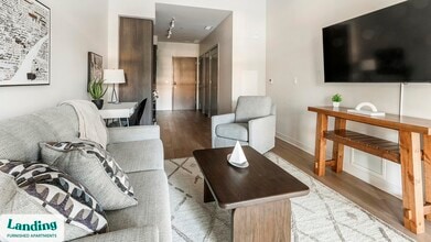 350 Maple Dr SW in Washington, DC - Foto de edificio - Building Photo