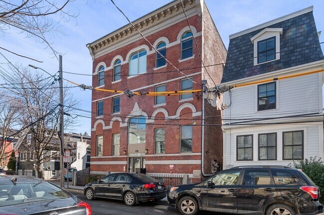 178 Elm St in Cambridge, MA - Building Photo - Building Photo