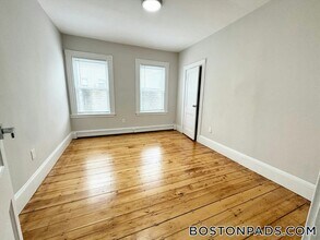 57 Burrell St in Boston, MA - Building Photo - Building Photo