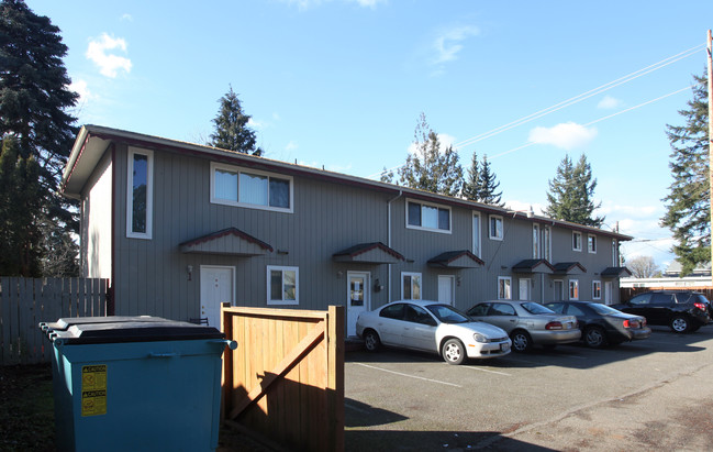 Shannon Apartments in Lakewood, WA - Building Photo - Building Photo