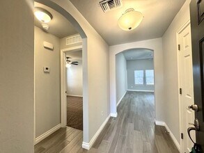 12909 NW 4th Terrace in Yukon, OK - Foto de edificio - Building Photo