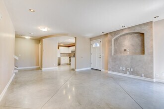 4007 Layang Layang Cir in Carlsbad, CA - Building Photo - Building Photo