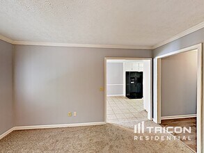 2444 Hammock Ct in Suwanee, GA - Building Photo - Building Photo