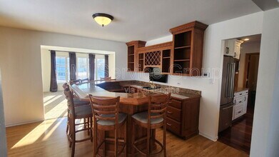 1322 Foxford Ln in Lockport, IL - Building Photo - Building Photo