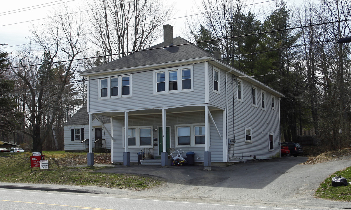 602 Main Ave in Farmingdale, ME - Building Photo